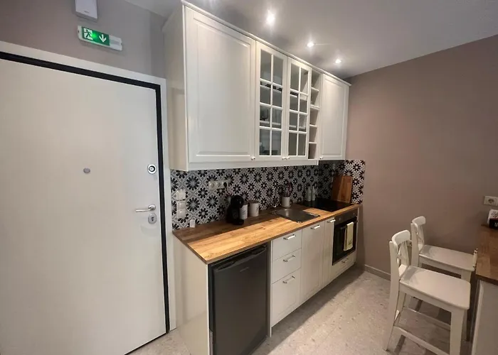Zoi\'S Stylish Apartment